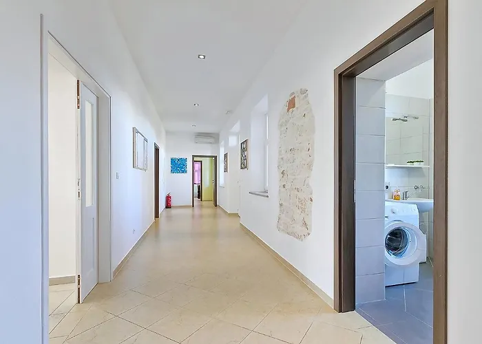 Old School House By Interhome Villa *