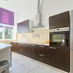 Old School House By Interhome וילה *