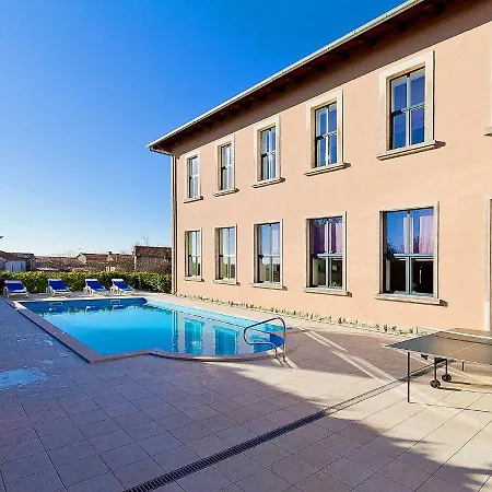 Villa Old School House By Interhome Basici